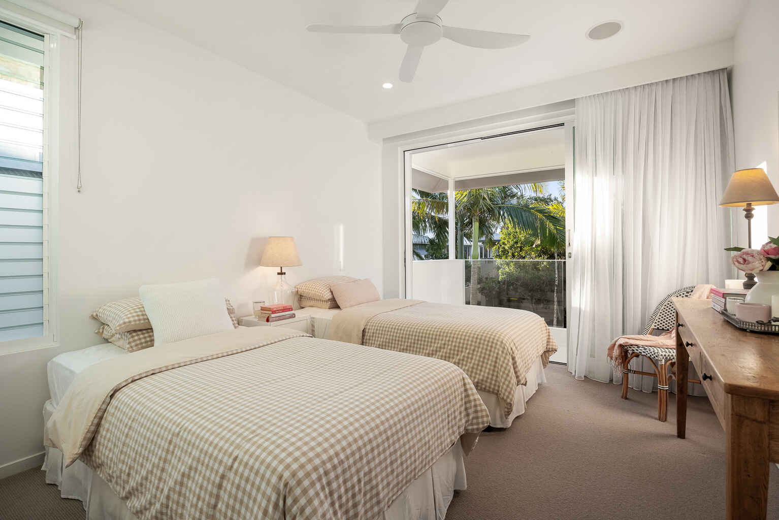 10 Sunset Beach Avenue Yaroomba 10 Sunset Beach Avenue Yaroomba