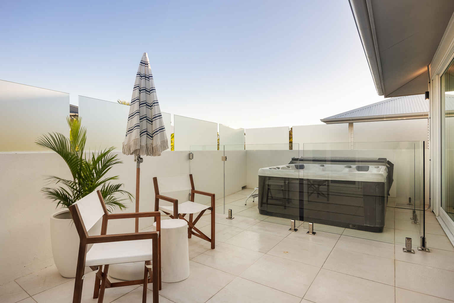 10 Sunset Beach Avenue Yaroomba 10 Sunset Beach Avenue Yaroomba