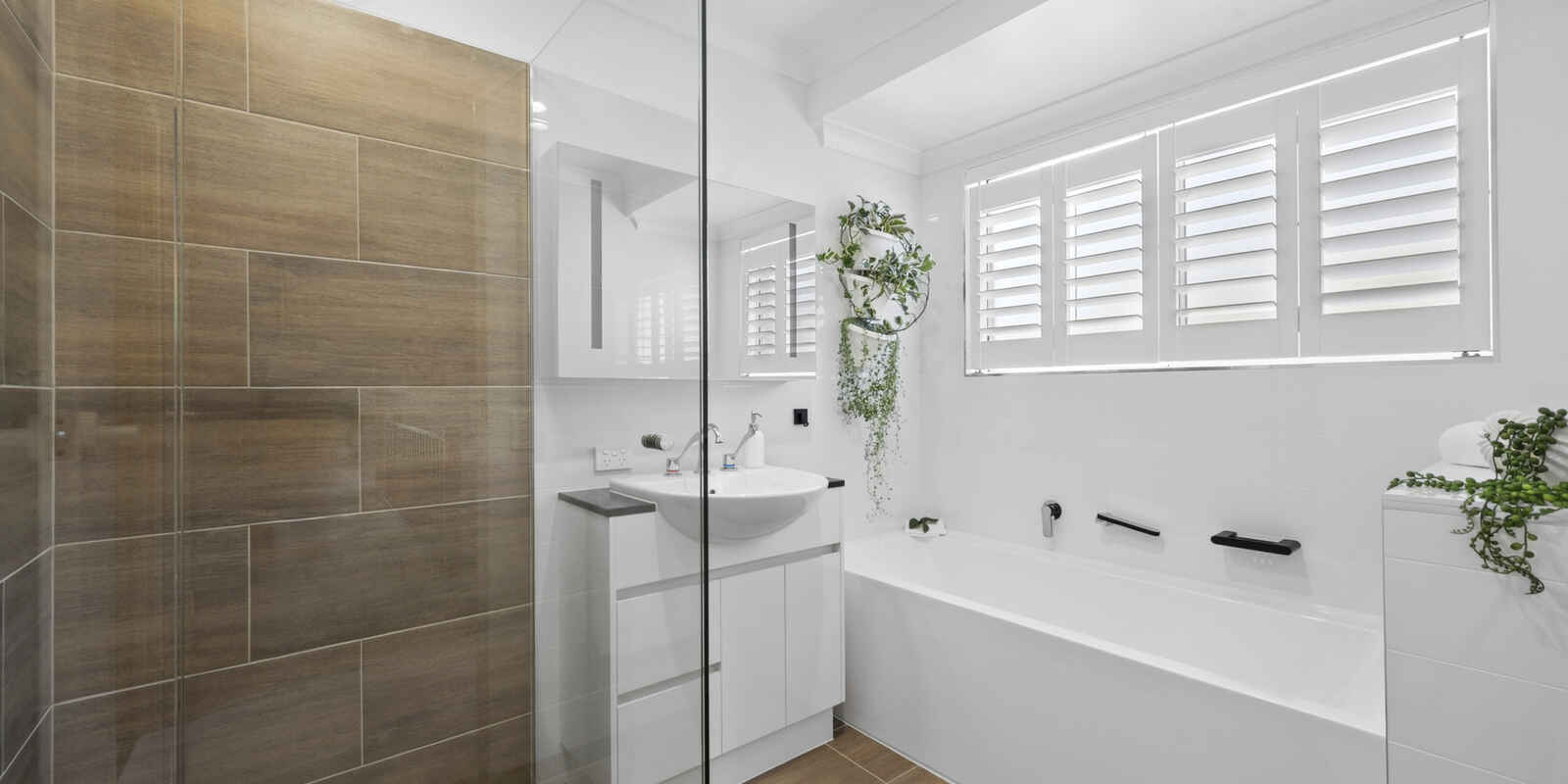 2/2 Spinnaker Drive Mount Coolum