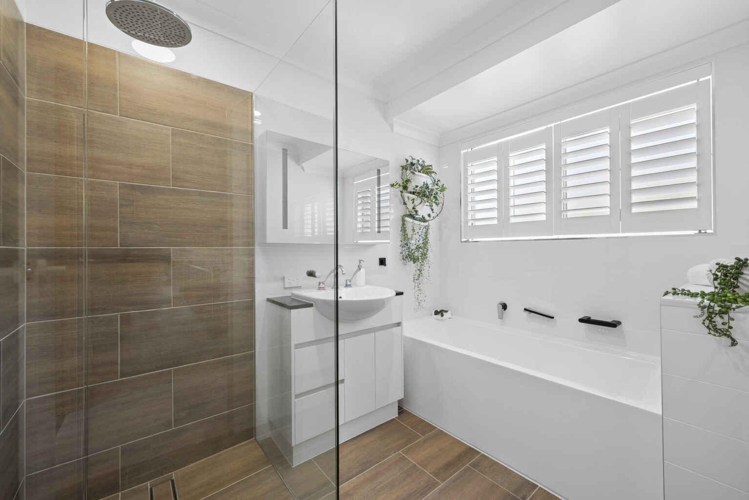 2/2 Spinnaker Drive Mount Coolum