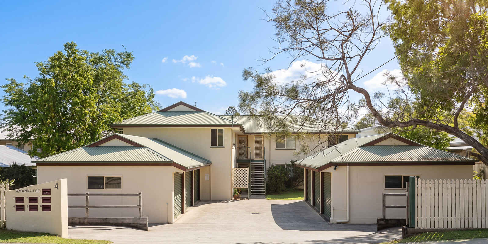 2/4 Low Street Yandina 2/4 Low Street Yandina