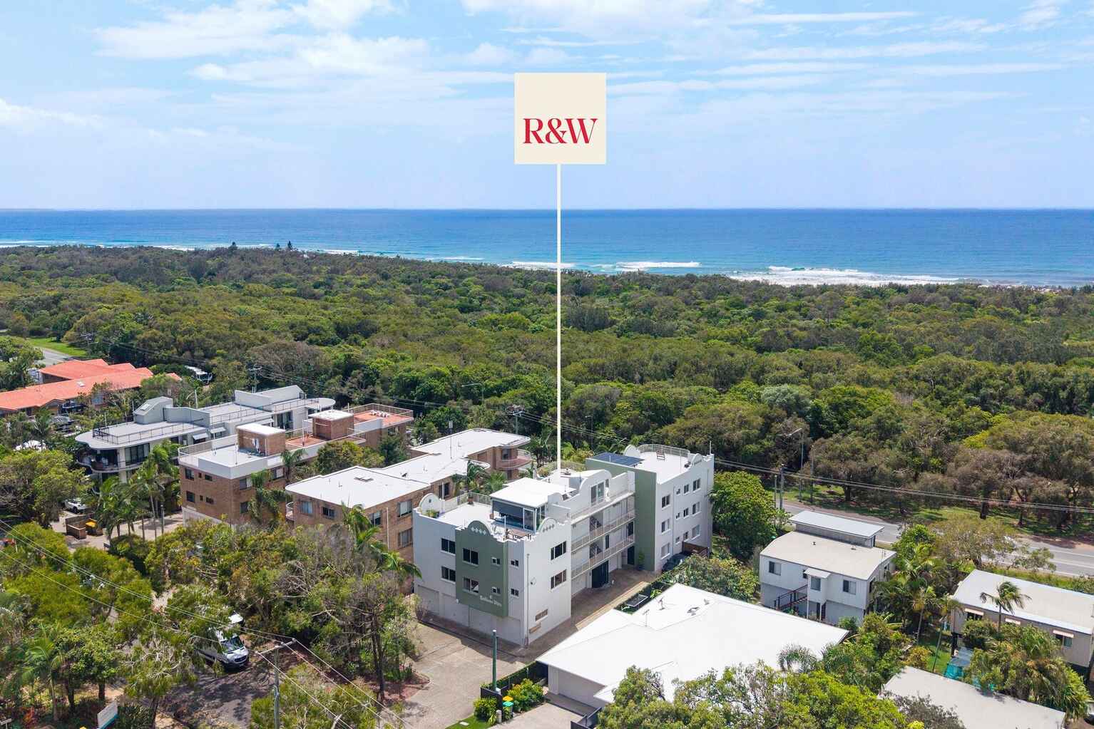 4/6 First Avenue Coolum Beach